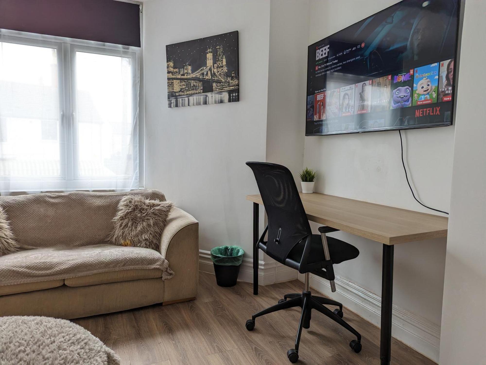 Serene 1 Bedroom Flat In Roath Кардиф Екстериор снимка